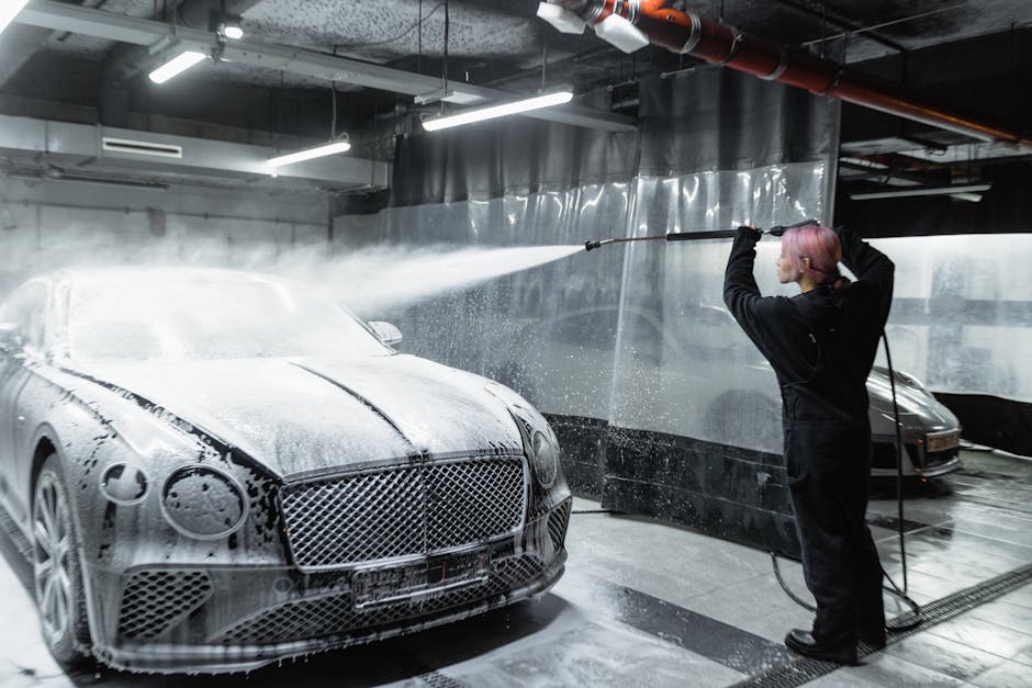 Thorough hand car wash with thick foam